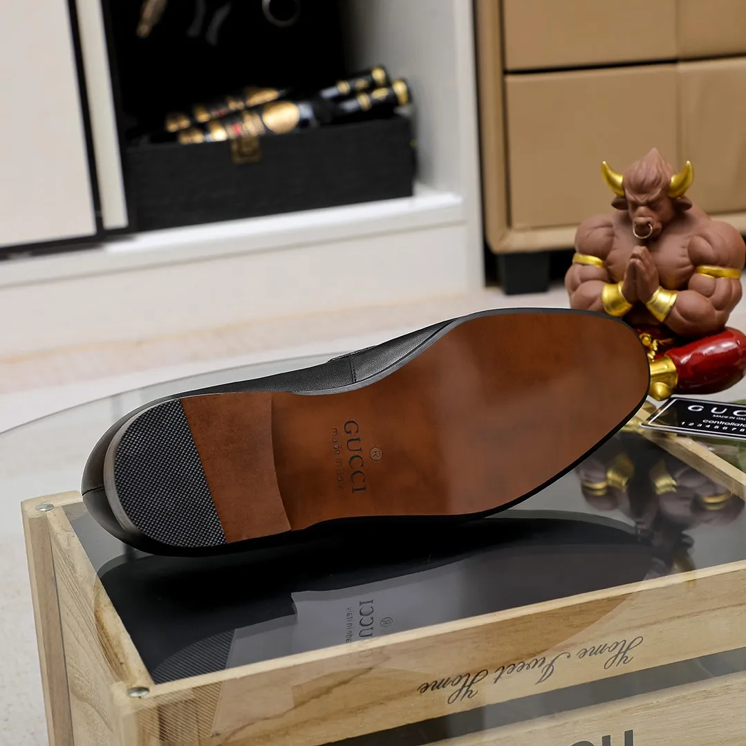 Men's men's shoes 💰420 🆘【GUCCI】Gucci ·🐂里· Hot-selling pea shoes top brand luxury, top quality, the latest fashion pea shoes. The upper is made of original first-layer cowhide. (Full first-layer water-dyed 🐂 leather·inner). The original stylish and stylish soft rubber wear-resistant and non-slip outsole is light and comfortable on the foot, available in 3 colors! Matching code: 38 / 45